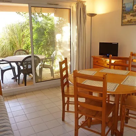 Les Morieres Ii Apartment *